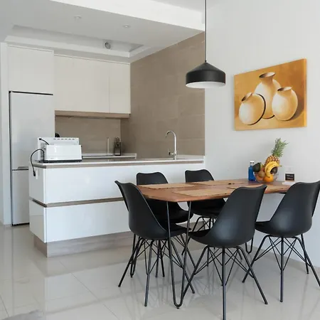 Helgafell Superior Courtyard Appartement *