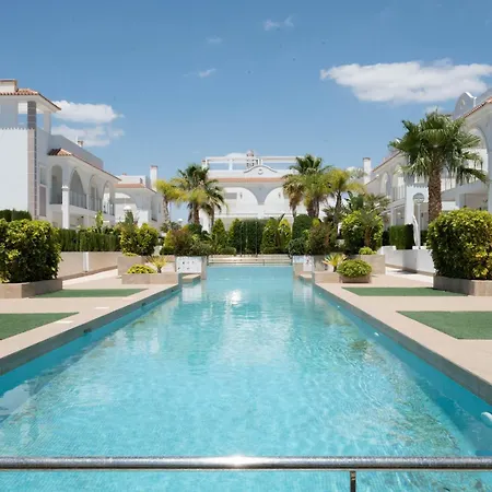 Helgafell Superior Courtyard * Ciudad Quesada